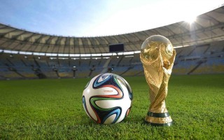 海星体育网址-勒布朗·詹姆斯，41岁传奇无视外界杂音，专注书写篮球新篇章