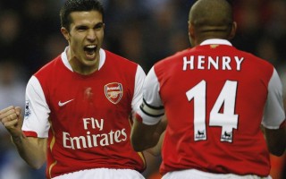 【海星体育app下载】贡萨洛-加西亚西甲首球即演帽子戏法，跻身皇马本世纪第二人传奇行列