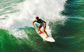 海星体育-C罗凌空推射破门，细节之多超乎想象！
